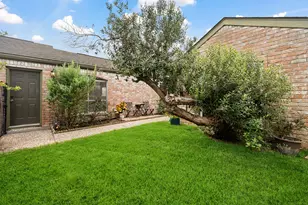 7822 Rollingbrook Dr, Houston, TX 77071 - Photo 3
