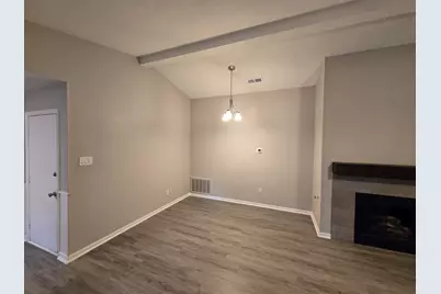 8 Camberwell Court, The Woodlands, TX 77380 - Photo 5