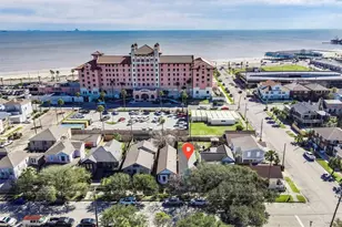 2021 Ave O 1/2, Galveston, TX 77550 - Photo 5