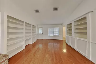 2137 Parkdale Drive, Houston, TX 77339 - Photo 3