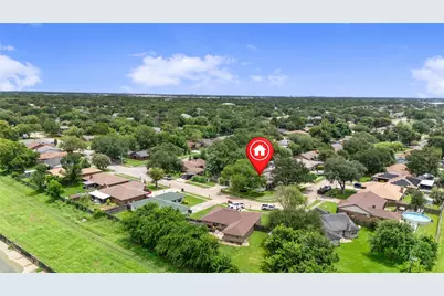 3208 Woodstone Drive, Baytown, TX 77521 - Photo 39