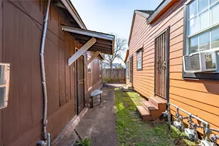 307 York St, Houston, TX 77003 - Photo 7