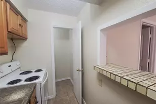5103 Ave Q 1/2, Galveston, TX 77551 - Photo 3