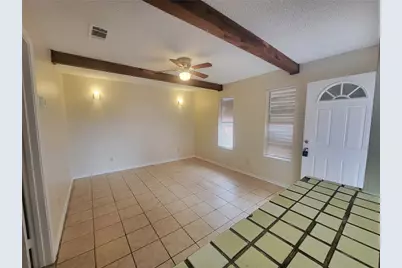 5103 Avenue Q 1/2 #2, Galveston, TX 77551 - Photo 5