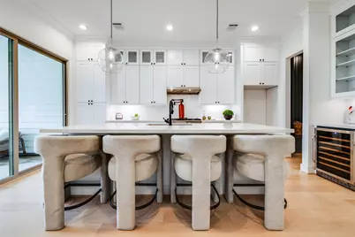 1016 Peden Street, Houston, TX 77006 - Photo 11