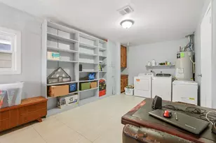 9522 Hammerly Blvd, Houston, TX 77080 - Photo 13