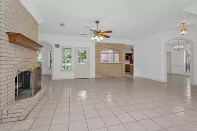 12180 Lakeview Manor Drive, Willis, TX 77318 - Photo 11