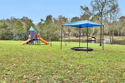 12180 Lakeview Manor Drive, Willis, TX 77318 - Photo 39