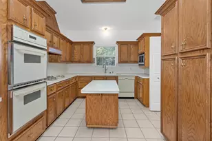12180 Lakeview Manor Dr, Willis, TX 77318 - Photo 13