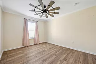 1325 Curtin St, Houston, TX 77018 - Photo 13