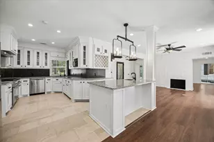 3071 Locke Ln, Houston, TX 77019 - Photo 13
