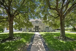 3071 Locke Ln, Houston, TX 77019 - Photo 1