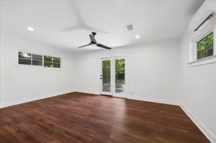 3071 Locke Ln, Houston, TX 77019 - Photo 15
