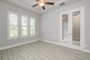10015 Crescent Wood Dr, Missouri City, TX 77459 - Photo 9