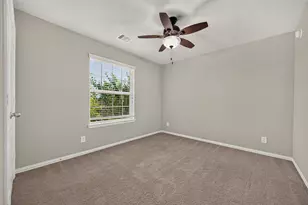 104 Long Meadow Ct, Clute, TX 77531 - Photo 35