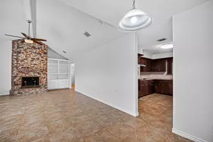 10715 Sagewind Dr, Houston, TX 77089 - Photo 21