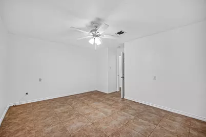 10715 Sagewind Drive, Houston, TX 77089 - Photo 33