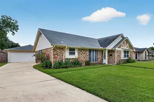 10715 Sagewind Dr, Houston, TX 77089 - Photo 3