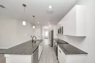 7711 Longmire Rd, Conroe, TX 77304 - Photo 13