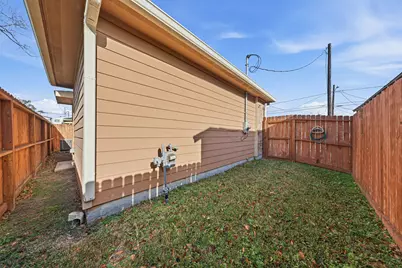 2906 Anita #B, Houston, TX 77004 - Photo 7