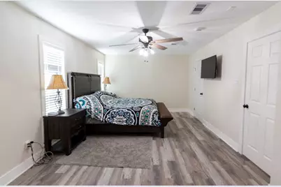 655 Avenue L, Dickinson, TX 77539 - Photo 25