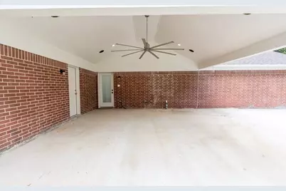 655 Avenue L, Dickinson, TX 77539 - Photo 7
