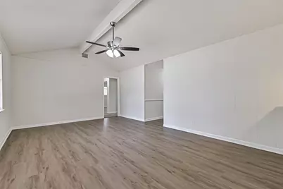 117 Dallas Street, Angleton, TX 77515 - Photo 9