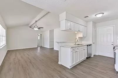 117 Dallas Street, Angleton, TX 77515 - Photo 13