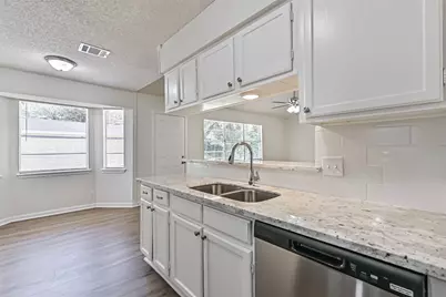 117 Dallas Street, Angleton, TX 77515 - Photo 17