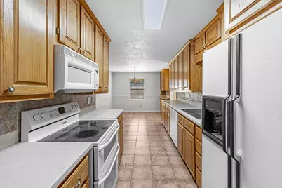 5105 Interlachen Street, Baytown, TX 77521 - Photo 11