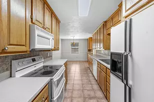 5105 Interlachen St, Baytown, TX 77521 - Photo 11