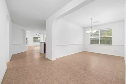 2006 Peonies Court, Pearland, TX 77581 - Photo 11