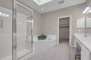 65 W Sienna Pl, The Woodlands, TX 77382 - Photo 27