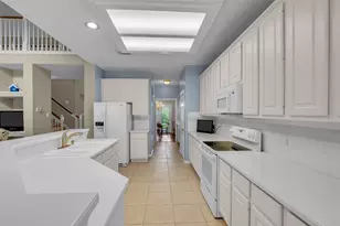 65 W Sienna Pl, The Woodlands, TX 77382 - Photo 21