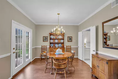 65 W Sienna Place, The Woodlands, TX 77382 - Photo 9