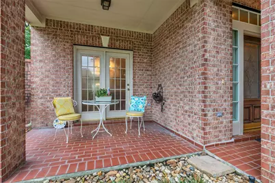 65 W Sienna Place, The Woodlands, TX 77382 - Photo 3