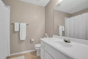 65 W Sienna Pl, The Woodlands, TX 77382 - Photo 33