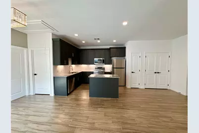 11555 Persimmon Street, Willis, TX 77318 - Photo 5