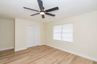 1318 Meadow Lark Street, Deer Park, TX 77536 - Photo 13