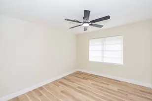 1318 Meadowlark St, Deer Park, TX 77536 - Photo 17