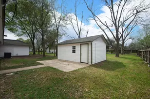 1318 Meadowlark St, Deer Park, TX 77536 - Photo 17