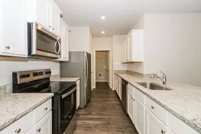 8120 Sunberry Shadow Drive, Houston, TX 77016 - Photo 7