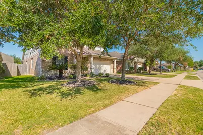 2006 Creek Run Drive, Pearland, TX 77584 - Photo 5