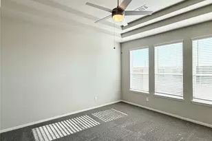 2502 Shallow Lake Dr, Iowa Colony, TX 77583 - Photo 11