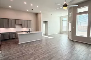 2502 Shallow Lake Dr, Iowa Colony, TX 77583 - Photo 3