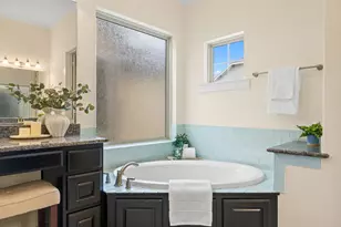 1217 Hobbs Reach Ln, Houston, TX 77008 - Photo 17
