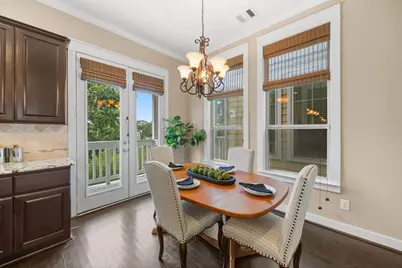 1217 Hobbs Reach Lane, Houston, TX 77008 - Photo 9