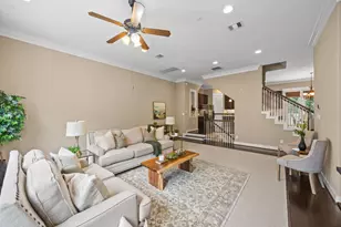 1217 Hobbs Reach Ln, Houston, TX 77008 - Photo 5