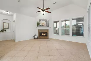 307 Arbor Ridge Ln, Conroe, TX 77384 - Photo 9