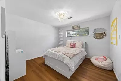 4902 Clift Haven Drive, Houston, TX 77018 - Photo 21